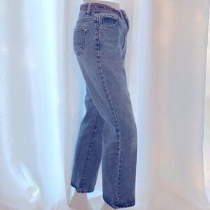 Vintage Bum Equipment light stonewash jeans. Size 27‎